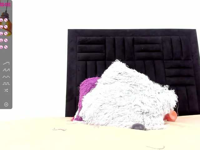 Broadcast Screenshots BeckyRose