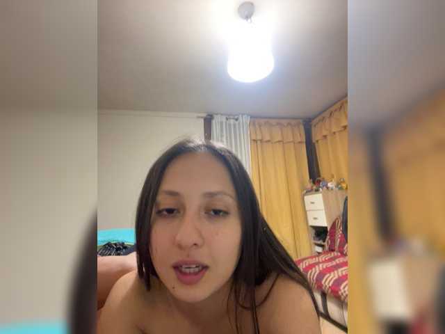 Broadcast Screenshots BelenPetite