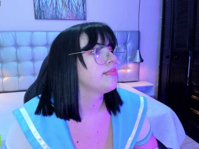 Broadcast Screenshots Bella-Rouse