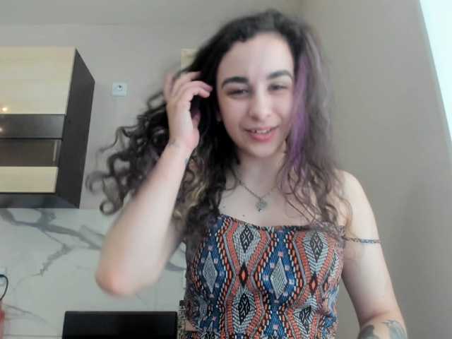 Broadcast Screenshots BellaScatte