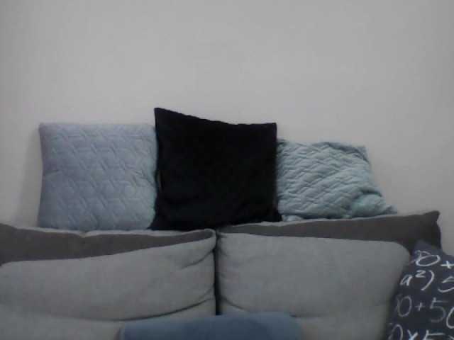 Broadcast Screenshots BettySecret