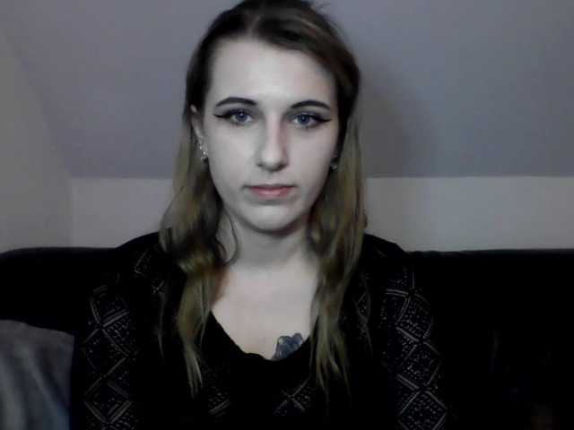 Broadcast Screenshots BettySecret