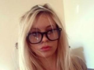 Erotisk videochat blonddooll