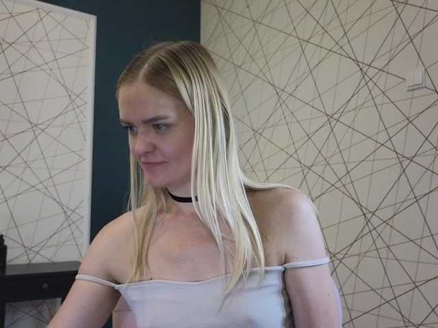 Broadcast Screenshots blondeme