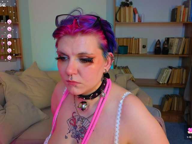 Broadcast Screenshots bluelunaray