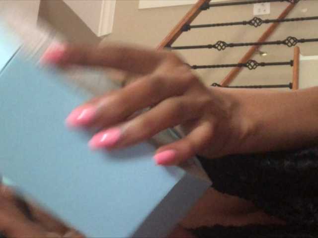 Broadcast Screenshots Eyequeen