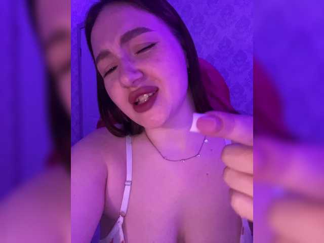Broadcast Screenshots BoredGirl