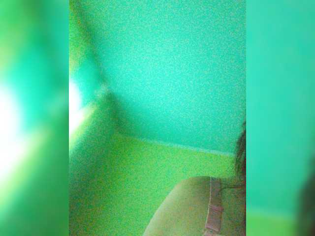 Broadcast Screenshots borntoxbehapp