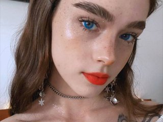 Erotisk videochat BrokenDoll666