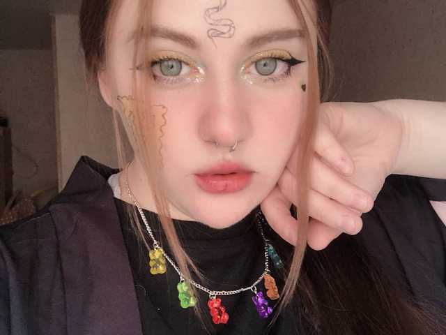 Foto af profilen bugss-bunnyy