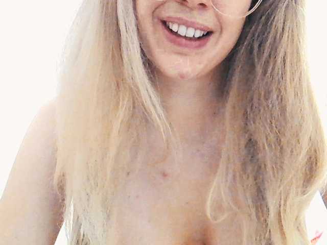 Broadcast Screenshots bunnycaress