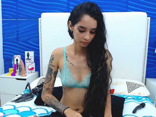 Fotos BunnyCox Take my bra off 32 tks/ Twerking 36 tks/ Doggy view 69tks/ I will ride my toys at goal♥ #tattoo #petite #smallboobs #squirt #cum [399 tokens remaining]