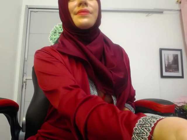 Broadcast Screenshots BushraBurhan