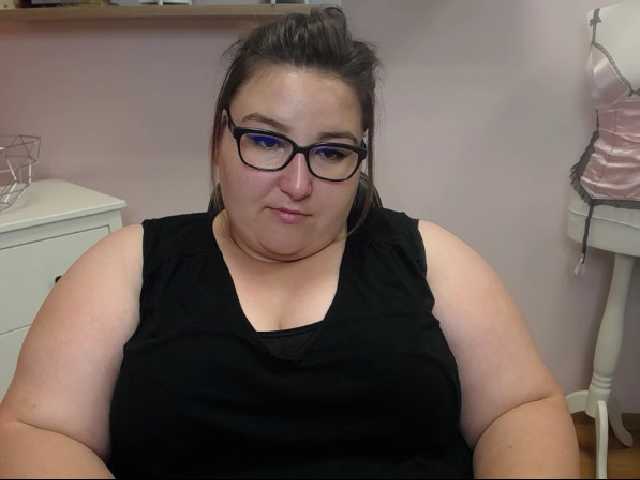 Broadcast Screenshots bustyLEXX