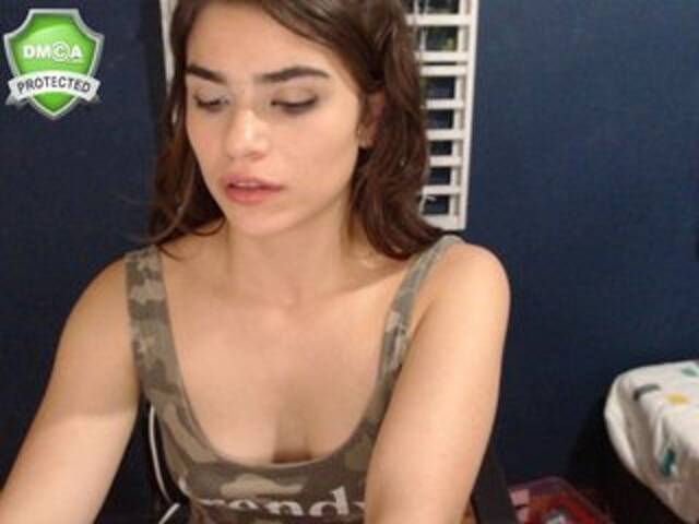 Broadcast Screenshots caitlin-gomez