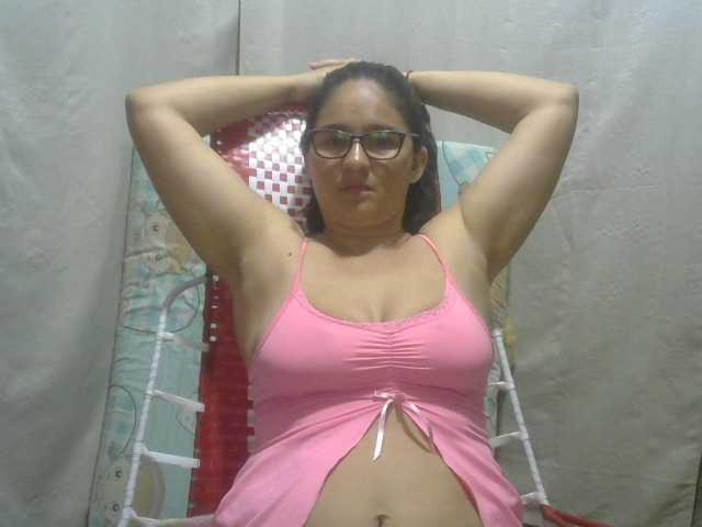 Broadcast Screenshots Camilaa23