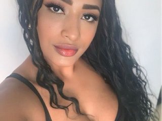 Erotisk videochat CAMILAHOTTERX