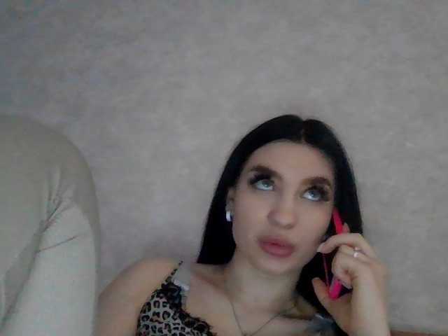 Broadcast Screenshots camillarose