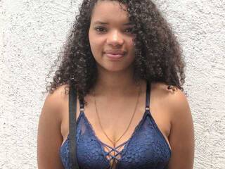 Erotisk videochat CamillWilliam