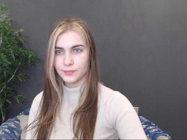 Broadcast Screenshots CandyRose