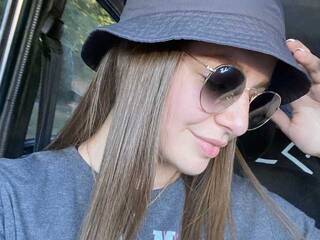 Erotisk videochat CarlieActive