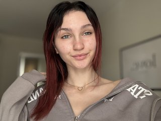Erotisk videochat CarmelinaDesire