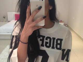 Erotisk videochat Caroline-Kitty