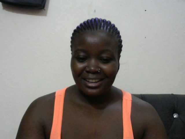 Broadcast Screenshots Cateybanks