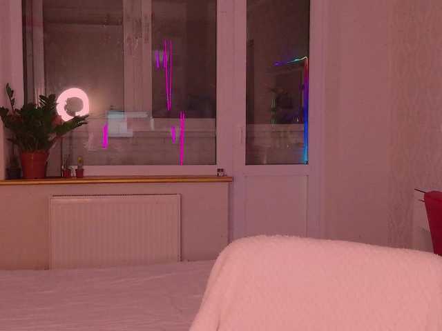 Broadcast Screenshots catromance