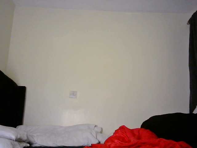 Broadcast Screenshots Cattie