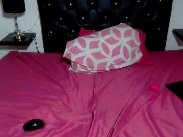 Broadcast Screenshots celeste-foxx