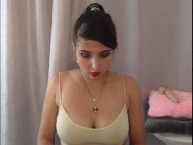 Broadcast Screenshots celestecamx