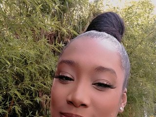 Erotisk videochat Charlote-Millions