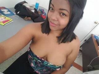 Erotisk videochat ChaynaJohns