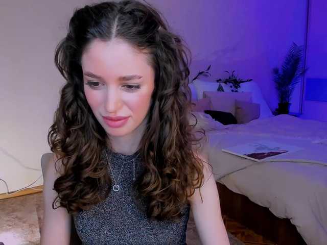 Broadcast Screenshots ChristinaConteeree