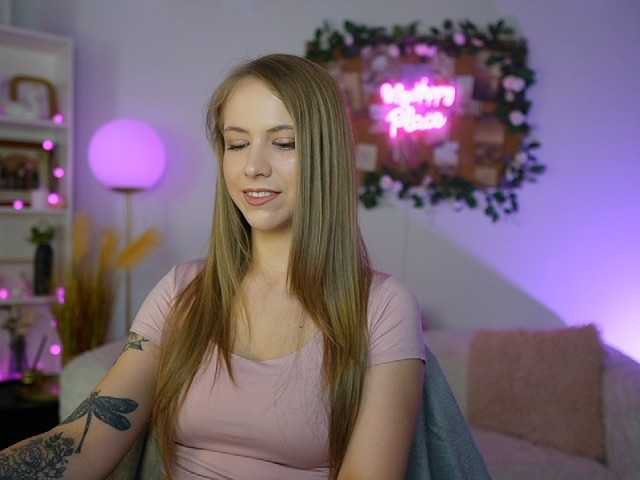 Broadcast Screenshots CindyGrey