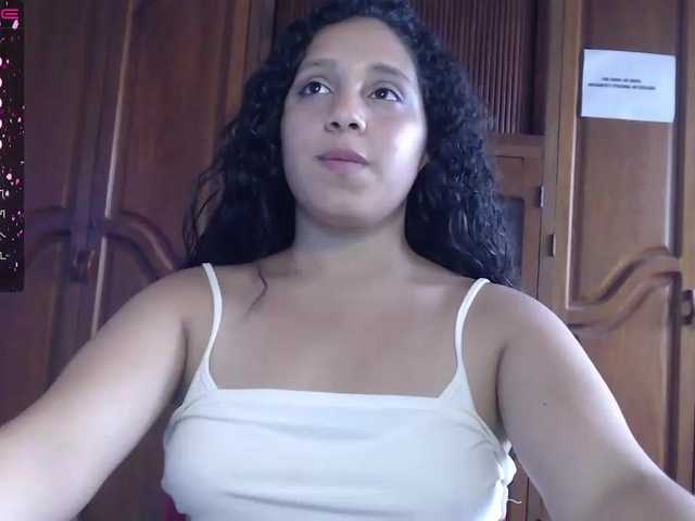 Broadcast Screenshots ClaireWilliams