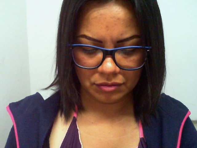 Broadcast Screenshots clyros