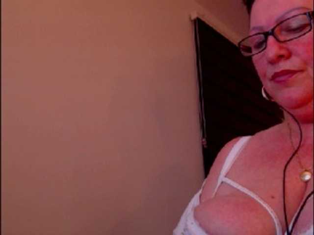 Fotos Connyat99 Make Mistress Conny happy with the vibration 201 ultra high kiss tits flash 80 tips guys kiss