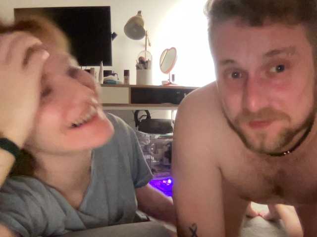 Broadcast Screenshots Creme-de-la-Penis
