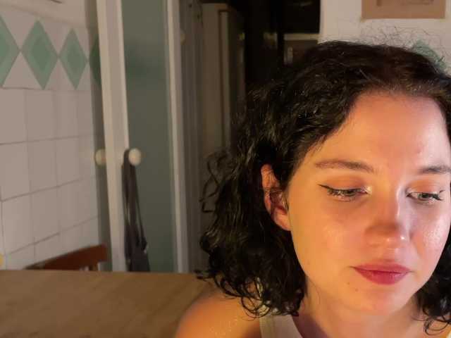Broadcast Screenshots curlymary