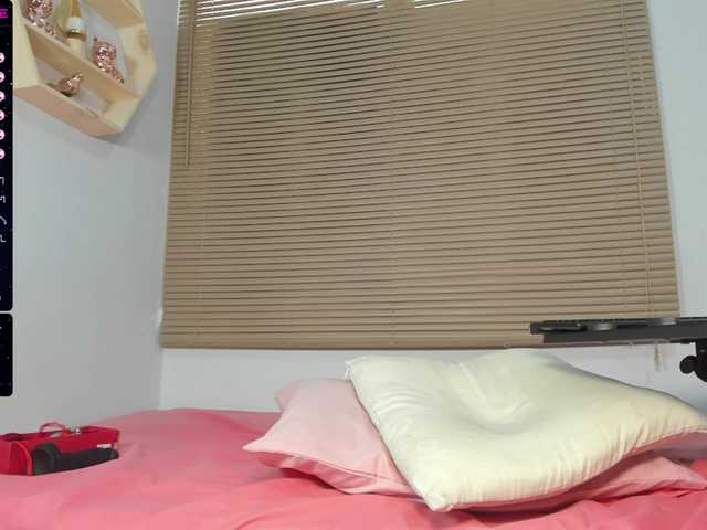 Broadcast Screenshots cute-natalie