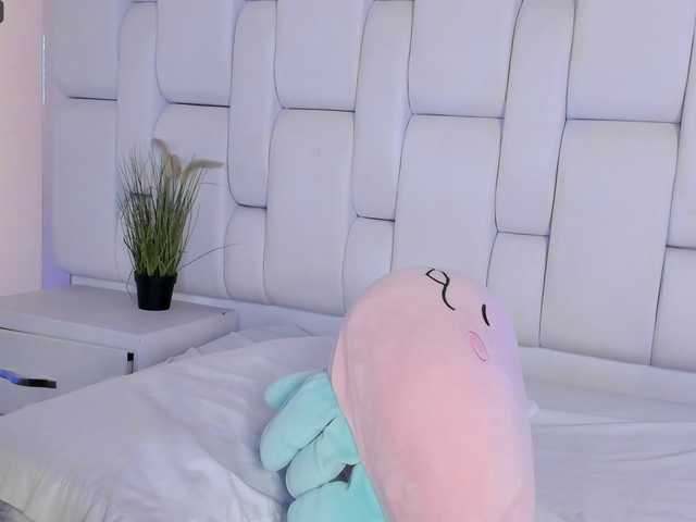 Broadcast Screenshots Cuteeeva18