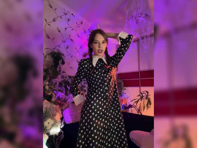 Broadcast Screenshots WednesdayFridayAddams