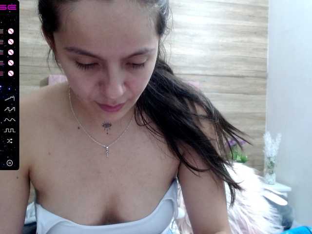 Fotos Daniela-sweet #Lovense #bigboobs #18 #anal #squirt #new #feet #teen #bigass #daddy"