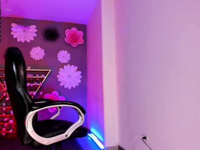 Broadcast Screenshots DanielleRaY