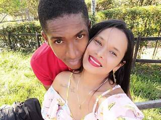 Erotisk videochat Dark-haired