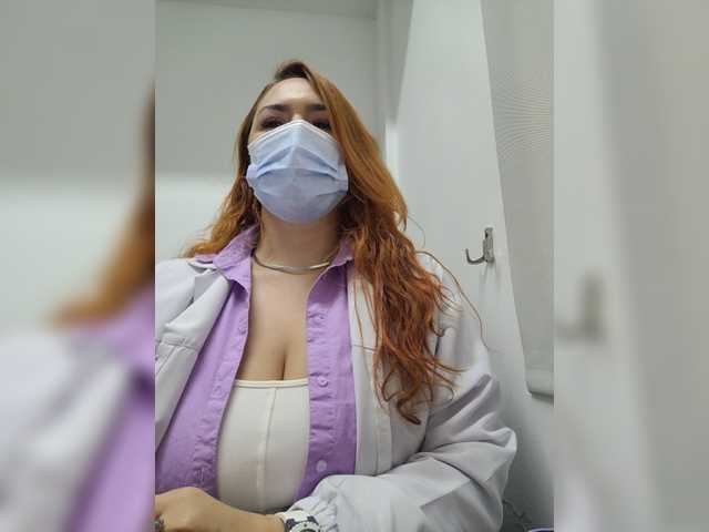 Fotos Doctora-Danna Iam doctor... working in hospital... look my rate tips.... between patient we will do all....Let's fuck harder