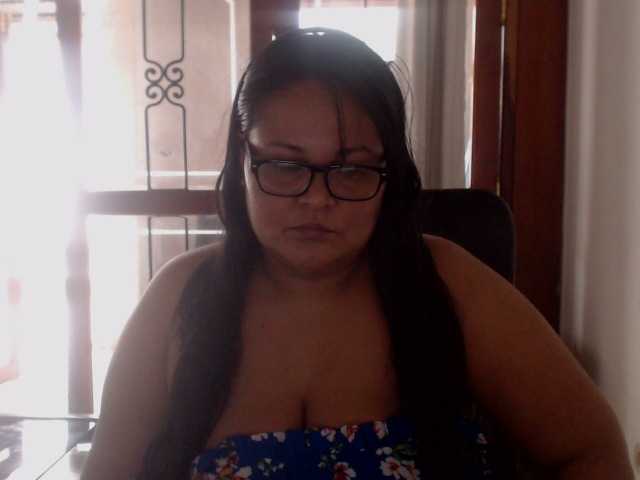 Broadcast Screenshots Dulcee-Maria