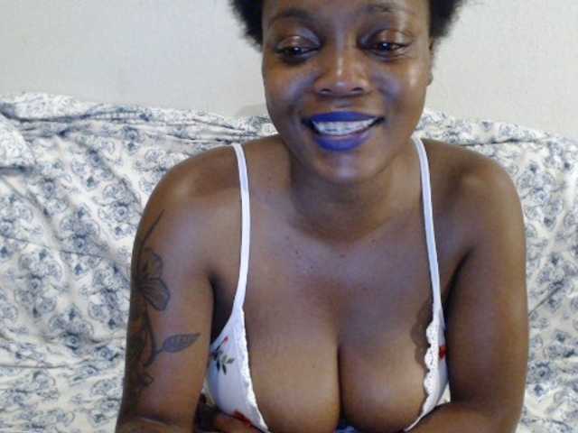 Fotos Ebonydoll1 #ebony #hairy #boobs[25] #pussy[60] #cumshow[550]